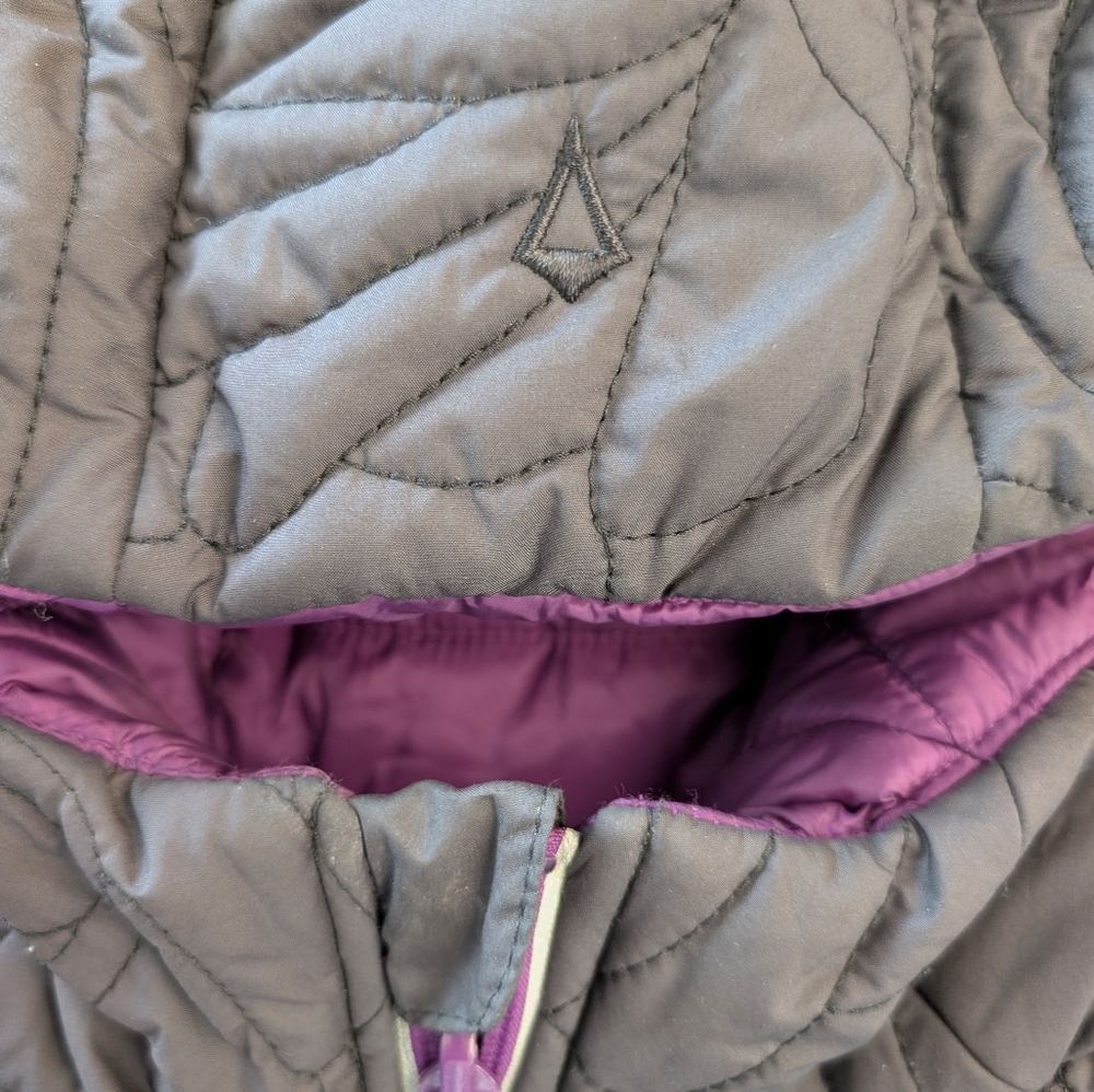 Ivviva Vest - Picture 2 of 5